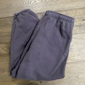 Aritzia TNA cozy AF purple-ish grey sweatpants